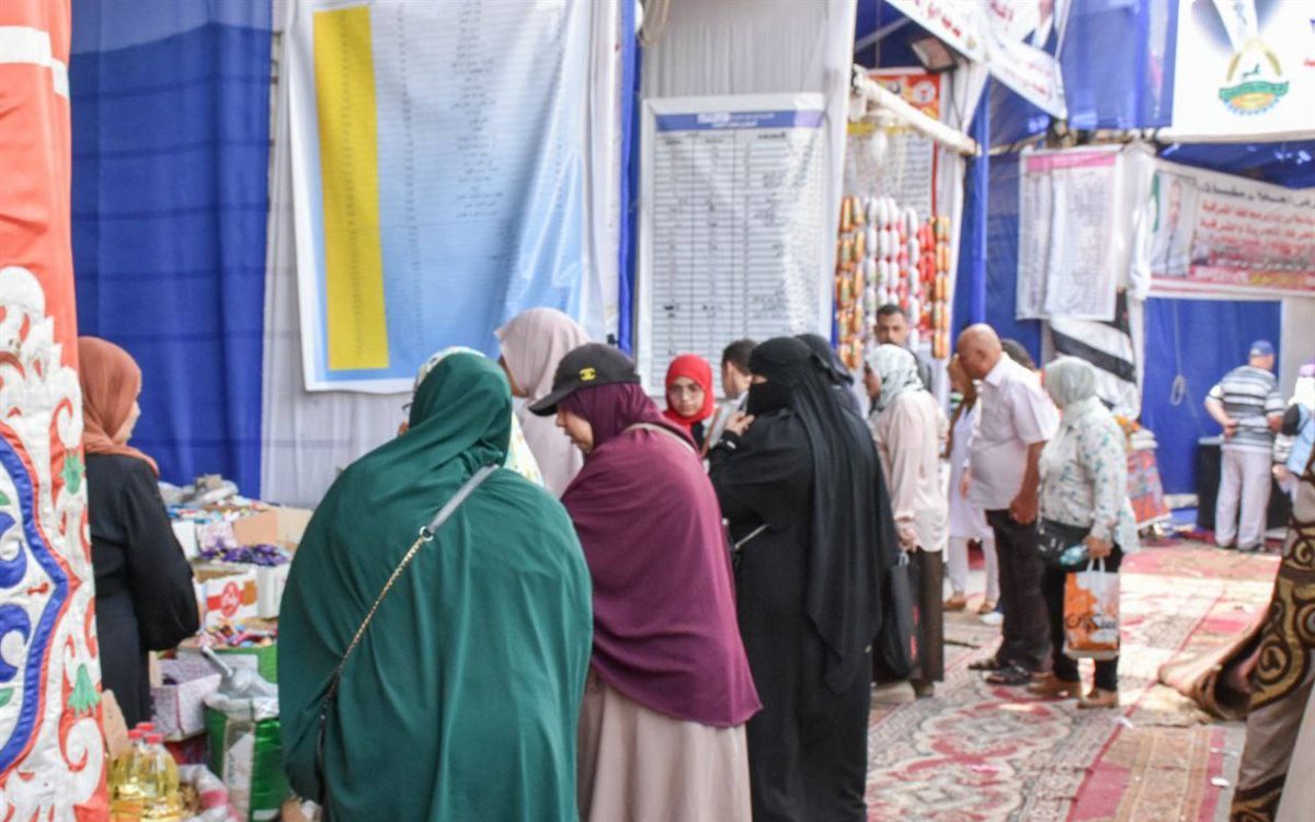 محافظ الشرقية يفتح معرضا للسلع بمناسبة عيد الاضحى المبارك&nbsp;