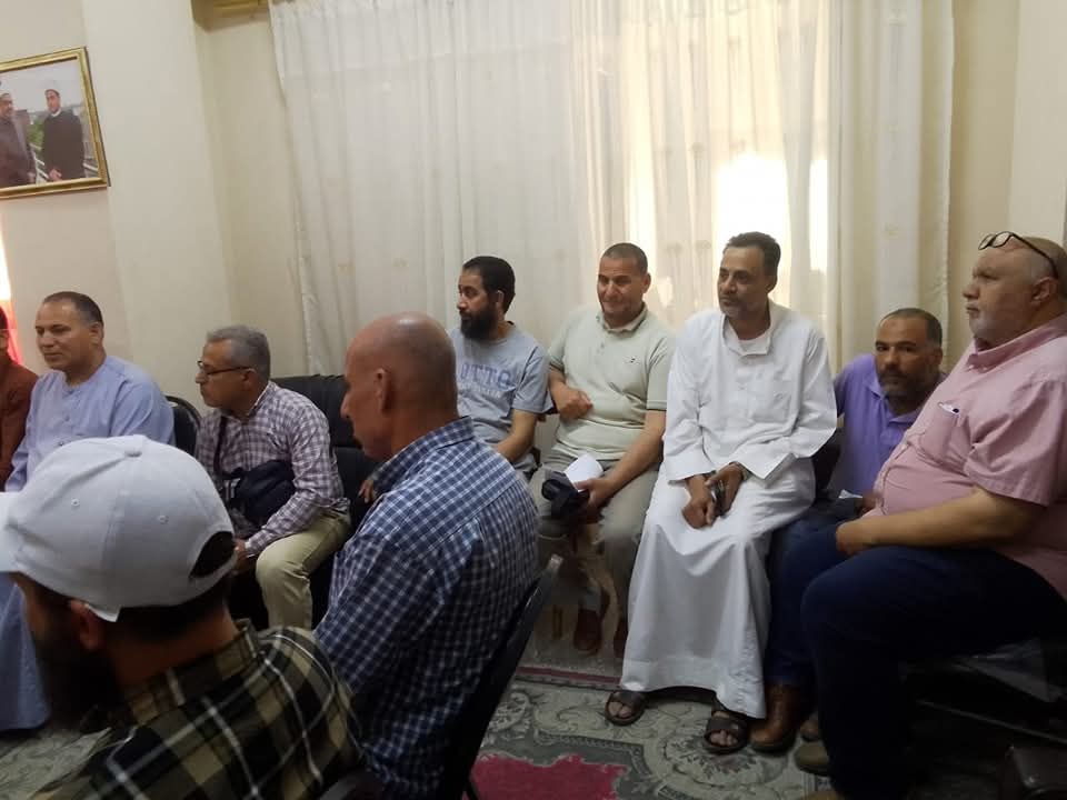 جانب من الاجتماع، فيتو