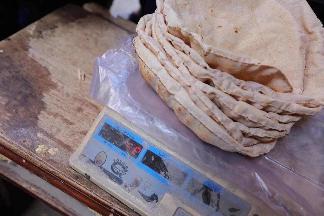 محافظ دمياط يفاجئ مخبز بقرية البراشية &nbsp;.. ڤيتو