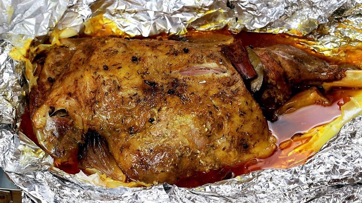 طريقة عمل الأرز البخاري مع كتف الخروف المشوي&nbsp;