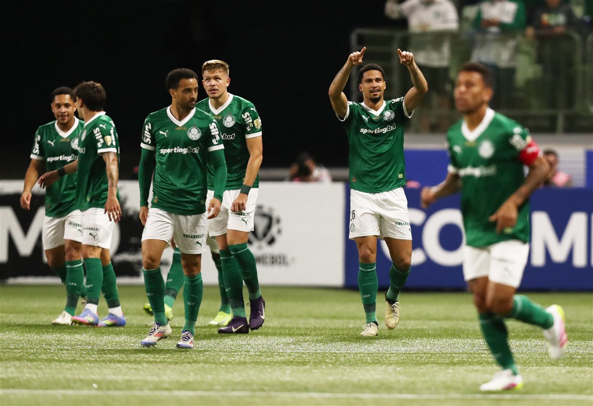 بالميراس البرازيلي، فيتو&nbsp;