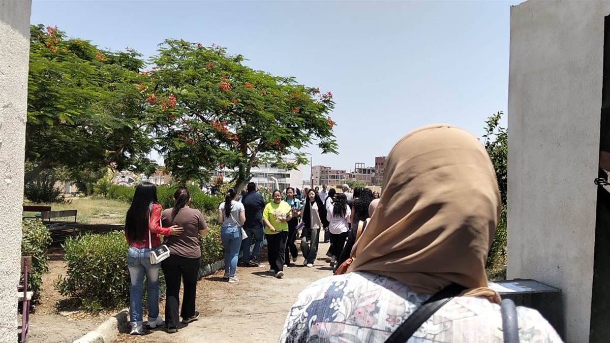 جانب من خروج الطلاب، فيتو