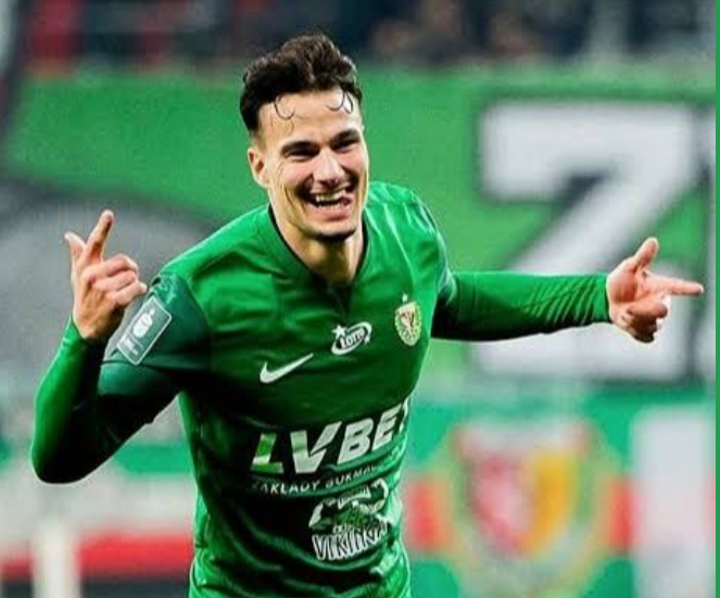 اللاعب أسد الحملاوي، فيتو