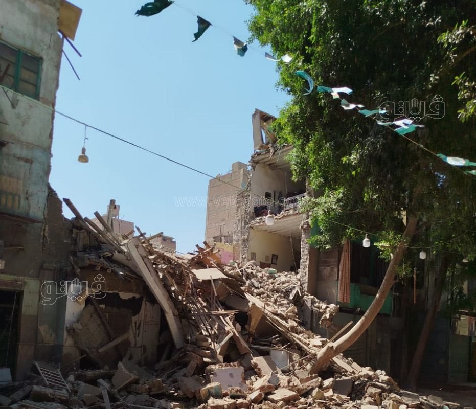 انهيار عقارين وسقوط أجزاء من ثالث بمصر القديمة