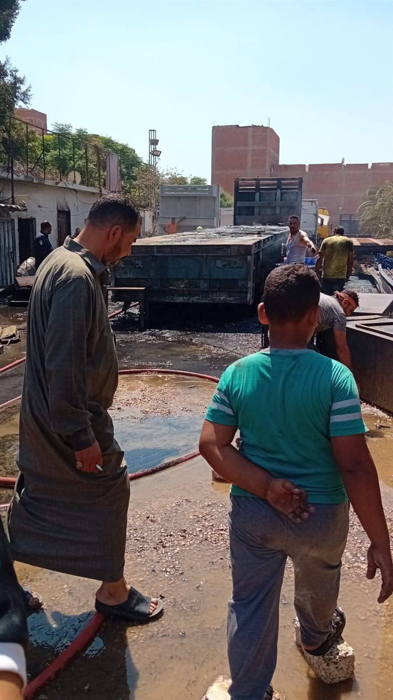 حريق في تريلا علي الطريق الزراعي،فيتو&nbsp;