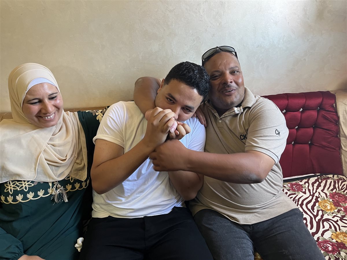 عائلة الطالب ياسين الاول بالبحيرة في نتيجة الدبلومات الفينة، فيتو