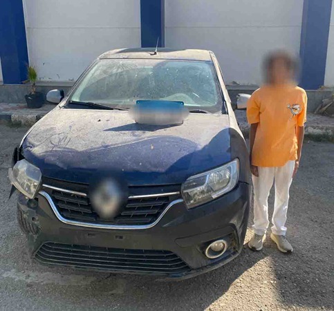 ضبط طفل يقود سيارة بدون لوحات أمامية ويعرض حياة المواطنين للخطر في بني سويف<br>&nbsp;