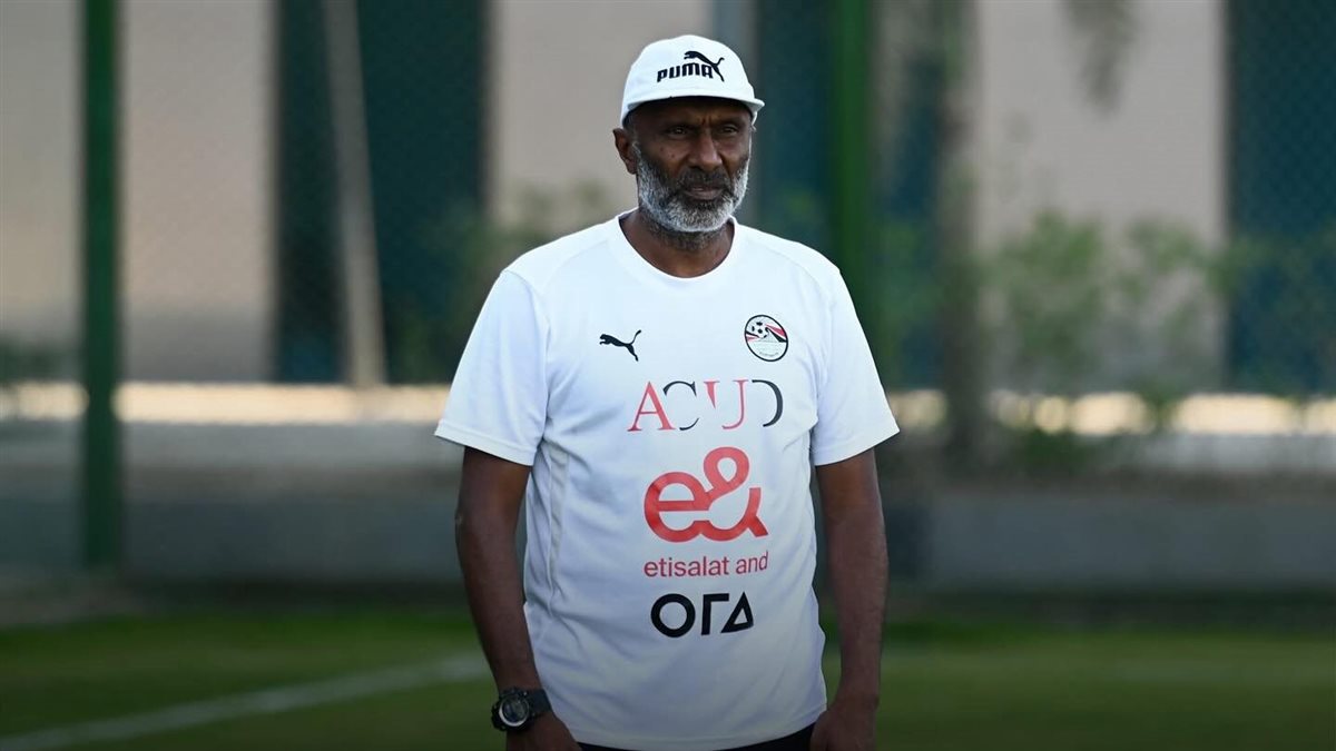 أحمد الكاس المدير الفني لمنتخب الناشئين تحت 17 سنة، فيتو