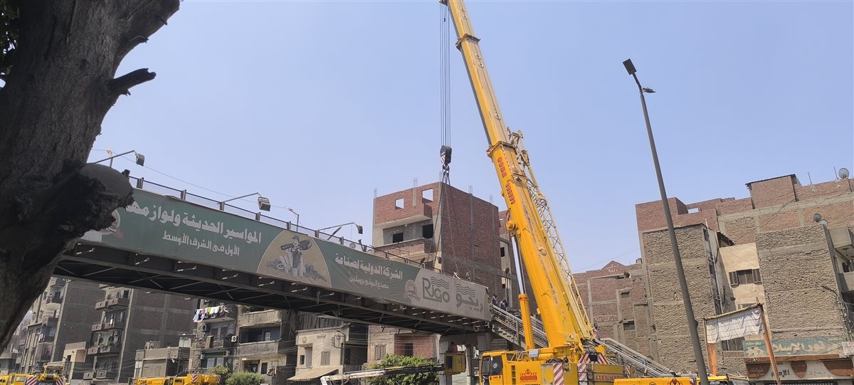 انتهاء عملية رفع اثار كوبري طوخ،فيتو