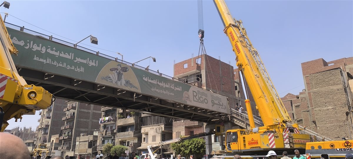 انتهاء عملية رفع اثار كوبري طوخ،فيتو
