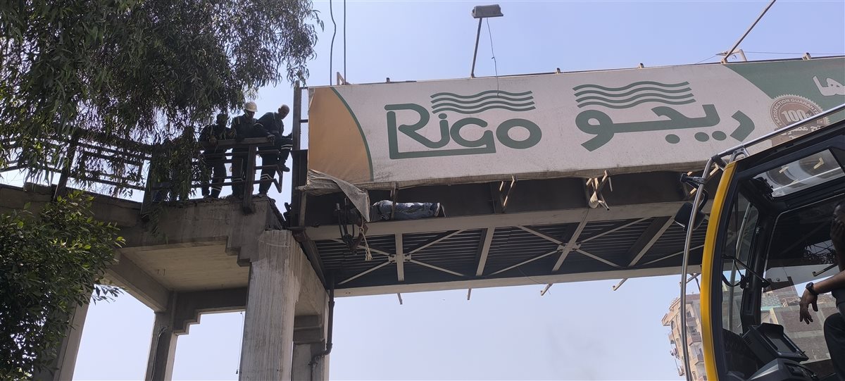 انتهاء عملية رفع اثار كوبري طوخ،فيتو