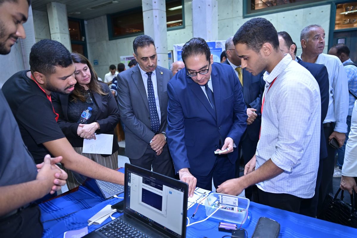 منتدى الابتكار بجامعة القاهرة