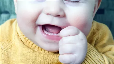 أعراض التسنين عند الأطفال