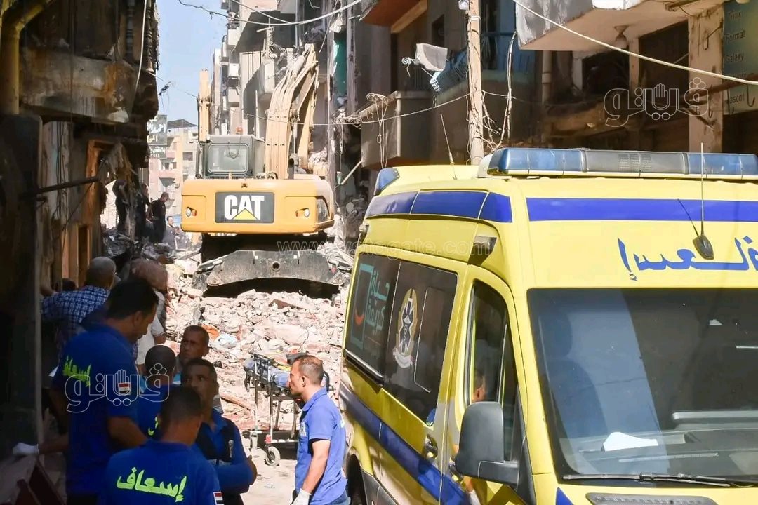 نقل جثامين ضحايا الحادث بسيارات الإسعاف،فيتو