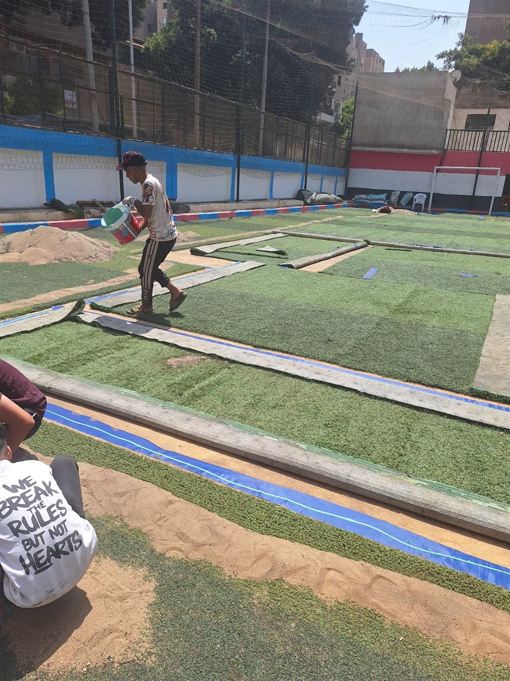 إعادة تدوير، الشباب والرياضة بالجيزة تنفذ تجربة لتجديد ملاعب المناطق الأكثر احتياجا