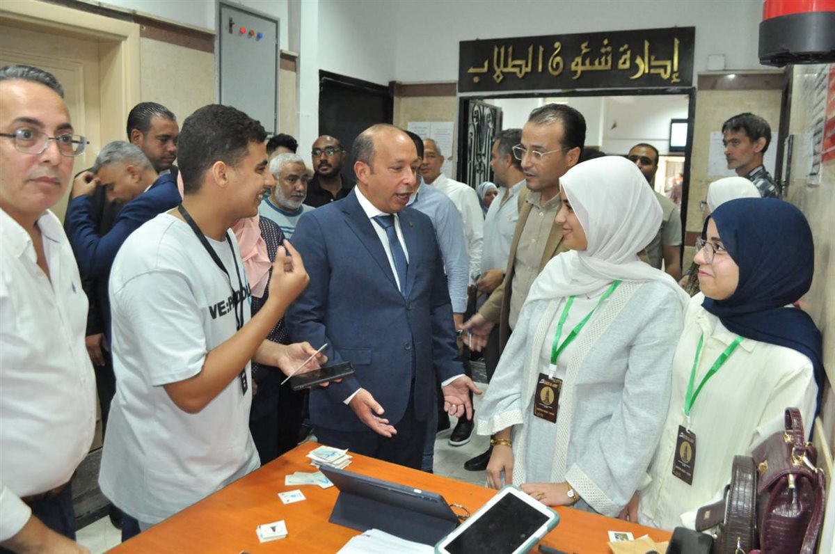 عميد طب قصر العيني يستقبل الطلاب الجدد&nbsp;