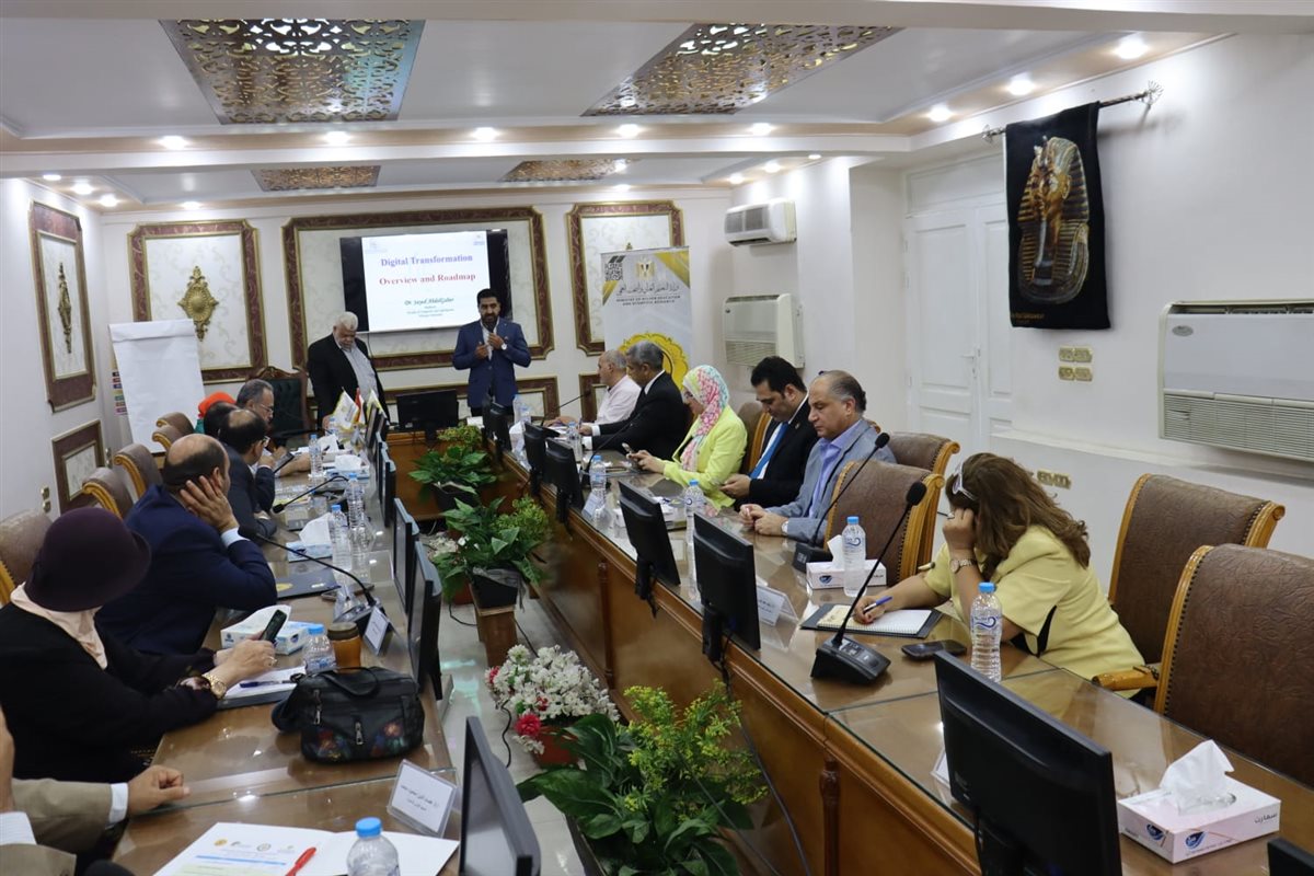 البرنامج التدريبي للمرشحين للمراكز والمعاهد البحثية&nbsp;