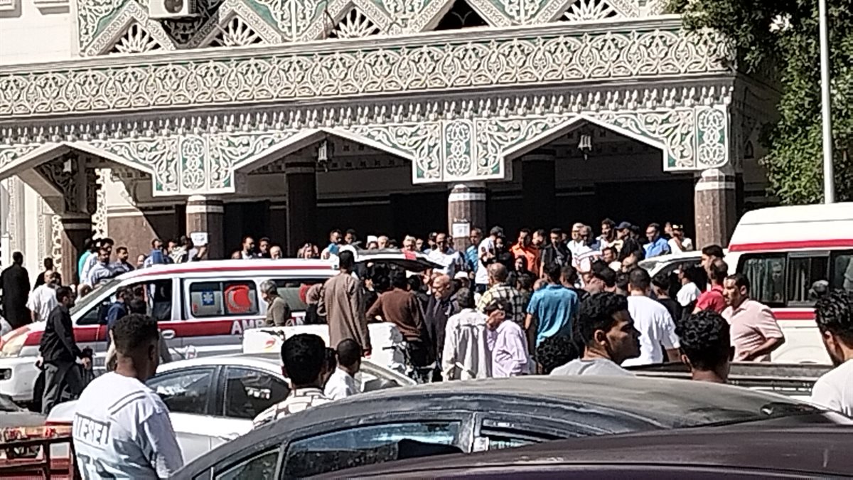 جانب من تشيع الجثمان، فيتو