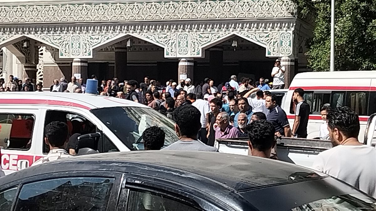 جانب من تشيع الجثمان، فيتو