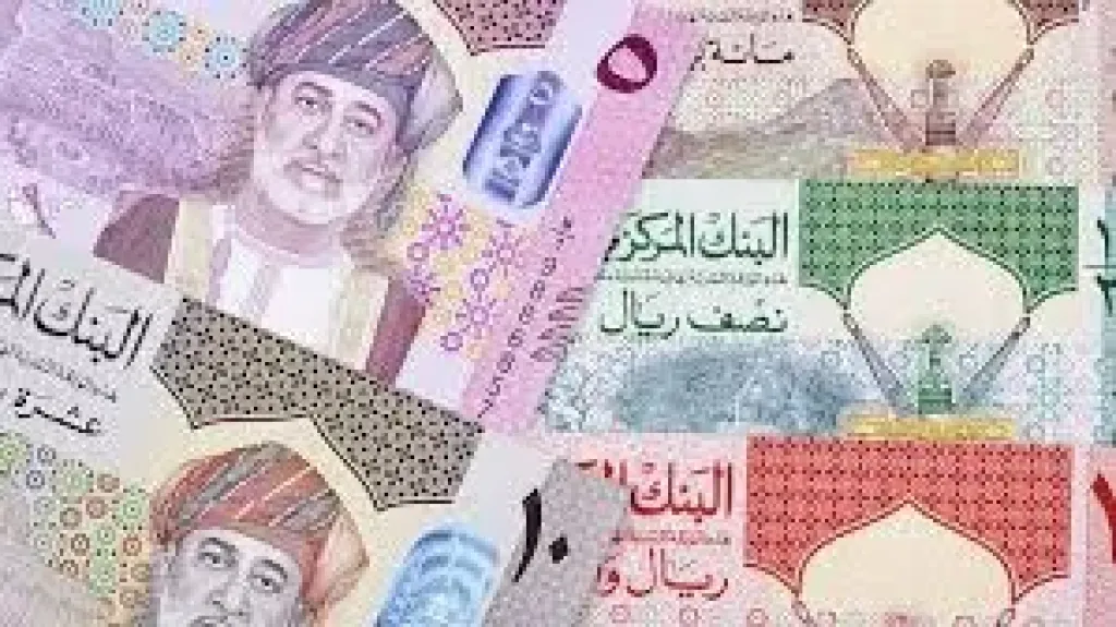 سعر الريال العماني