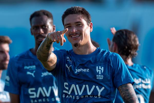 نوني، الهلال