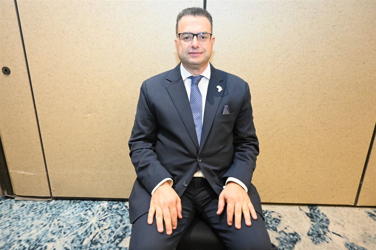 الدكتور احمد خطاب&nbsp;