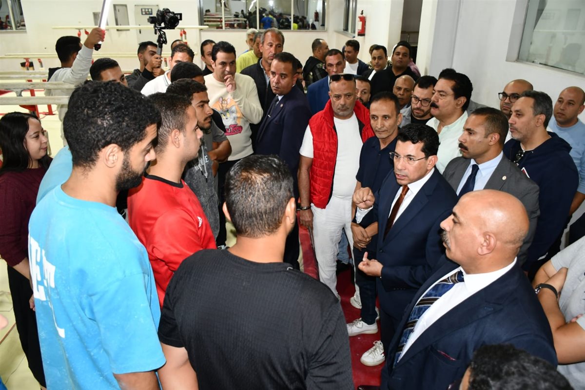 أشرف صبحي يشهد النسخة الثانية من أولمبياد الصحفيين
