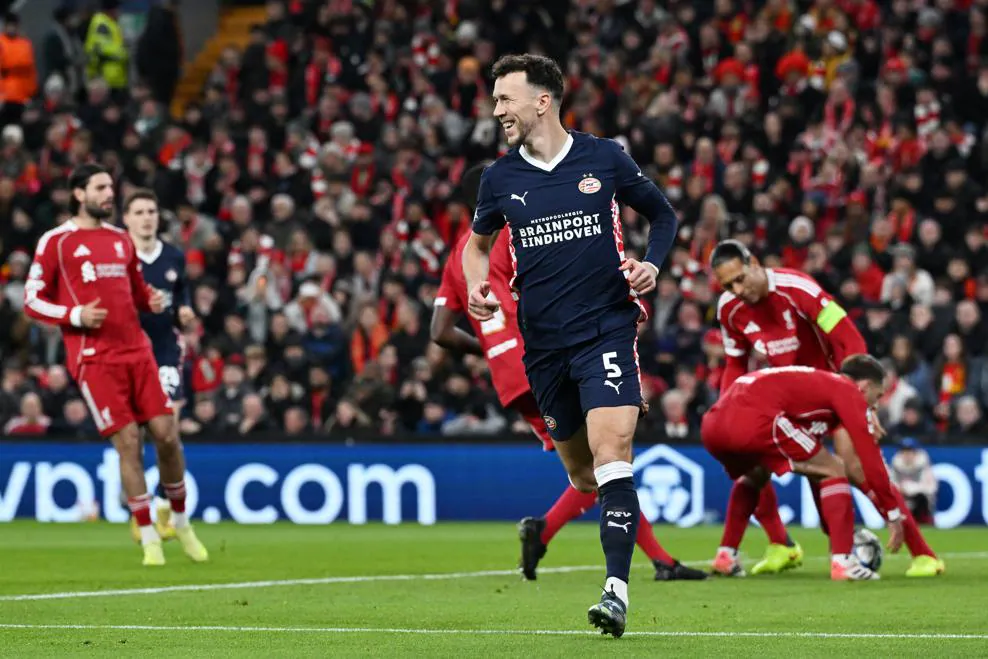مباراة ليفربول وإيندهوفن في دوري أبطال أوروبا
