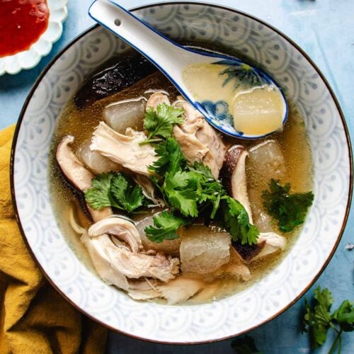 شوربة الدجاج