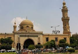 ‫السيدة نفيسة.. لماذا رفض زوجها دفنها في مصر؟‬‎