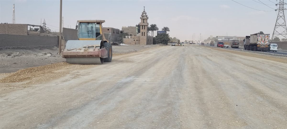 &nbsp;رصف طريق المريوطية بدءًا من أسفل محور الضبعة