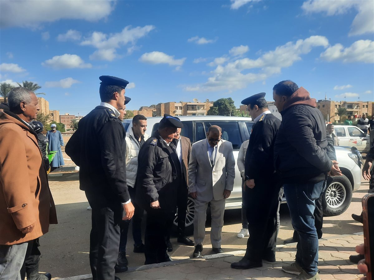 مدير أمن الإسماعيلية خلال الجولة، فيتو