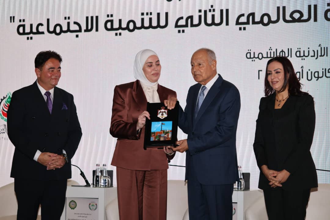 تكريم الأمين العام لجامعة الدول العربية، فيتو&nbsp;