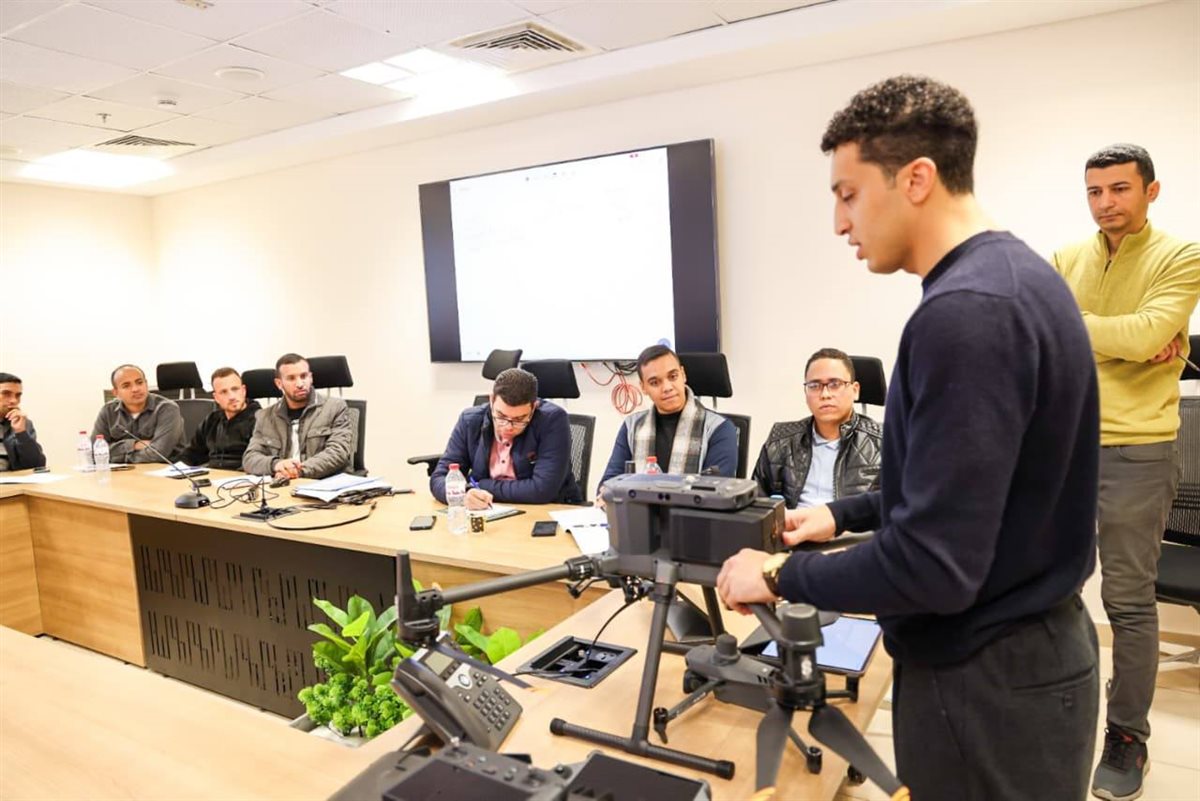 البرنامج التدريبي على استخدام طائرات الدرون في متابعة المنظومة المائية