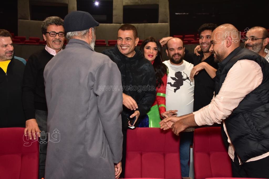 عمرو دياب في نص الليل بعد انتهاءه من حفلته بموسم الرياض (14)
