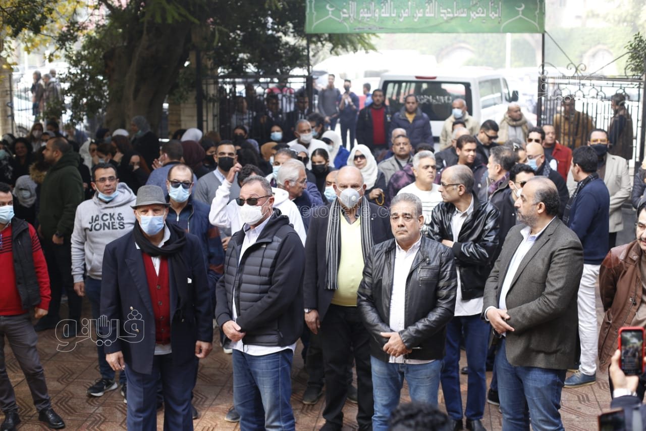 تشييع جثمان إبراهيم حجازي بحضور الخطيب ونجوم الرياضة (11)