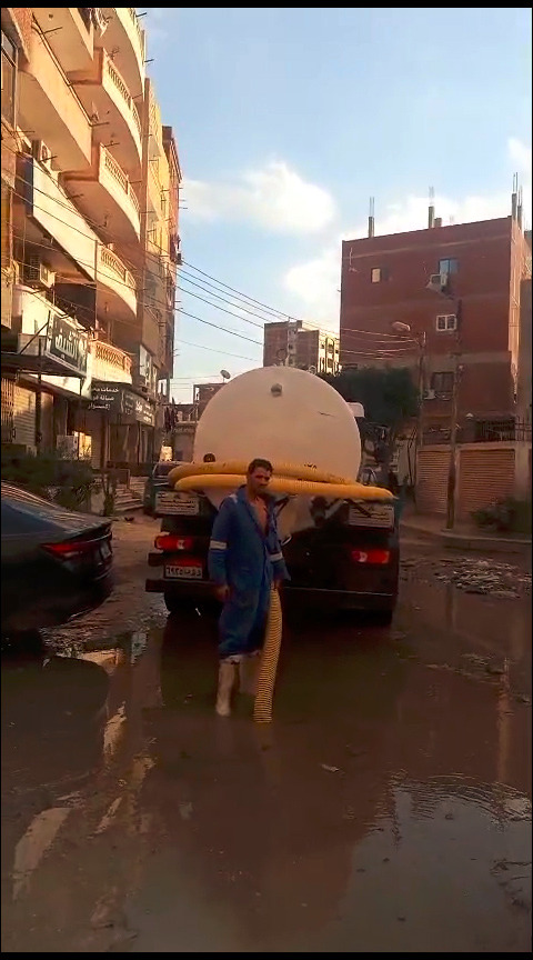 جانب من عملية تطهير الشبكات،فيتو