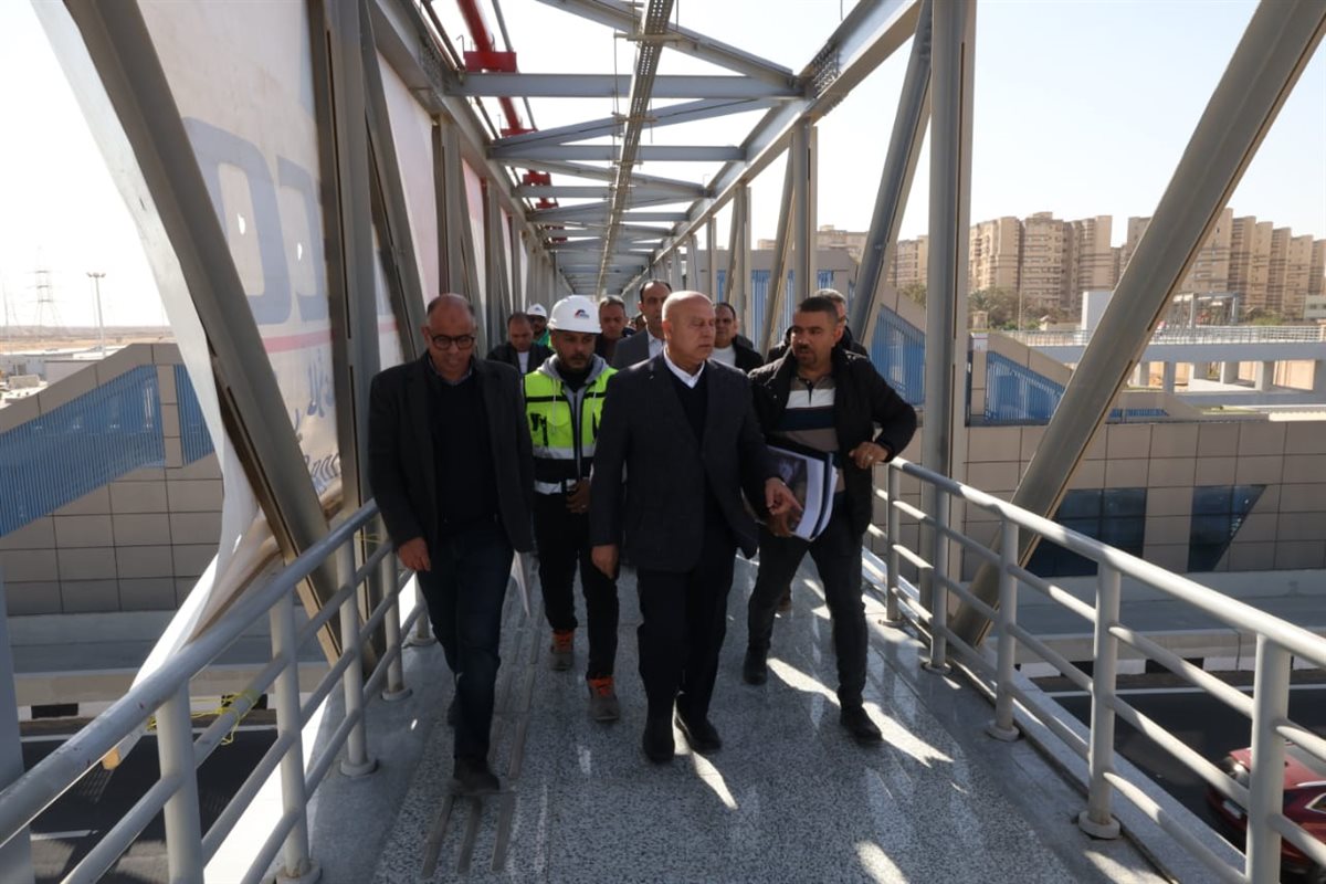 وزير النقل يتابع المرحلة الثانية من مشروع الأتوبيس الترددي&nbsp;