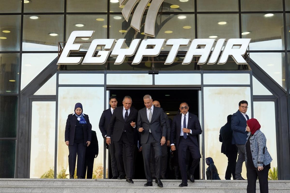 مصر للطيران توقع بروتوكول تعاون لتعزيز تجربة سفر عملاء درجة رجال الأعمال