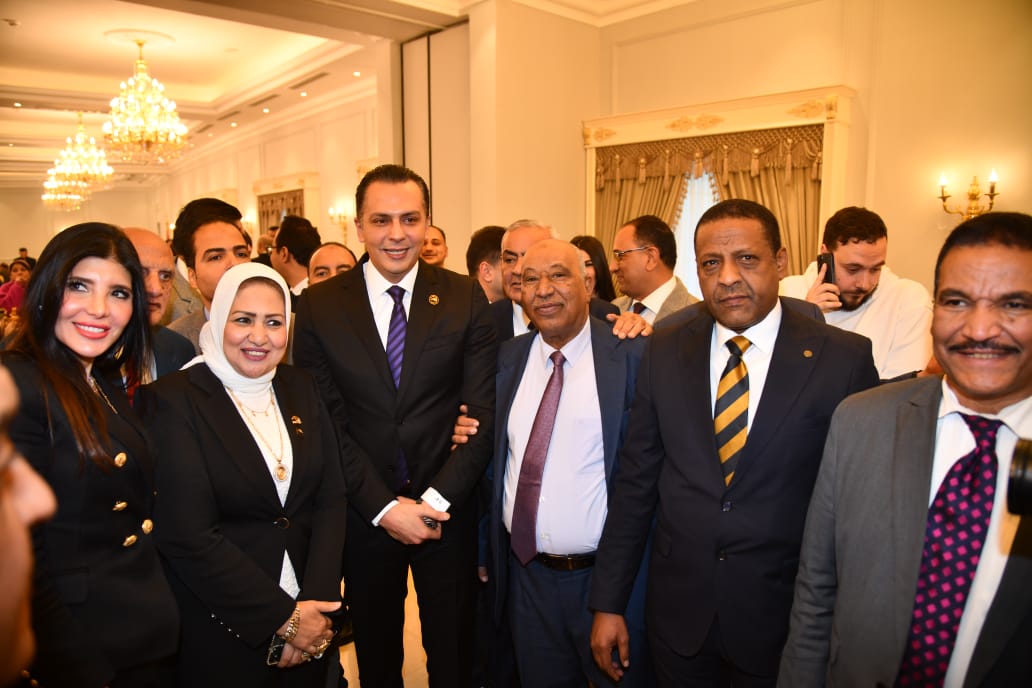 &nbsp;أحمد عبد الجواد يتسلم كارنيه عضوية مجلس النواب