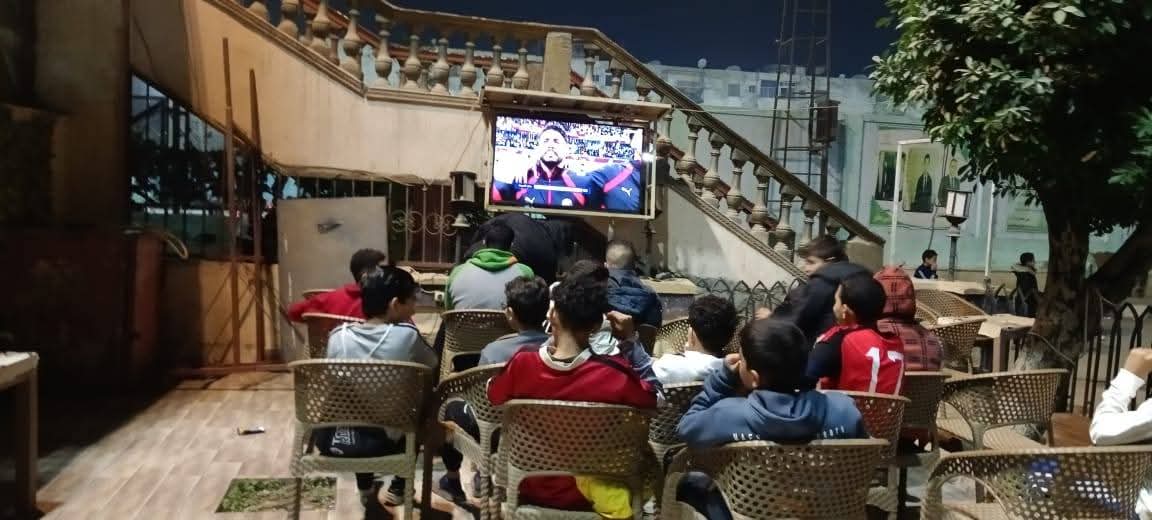 الاطفال الصغار في مقدمة مشجعي المنتخب بالقليوبية،فيتو