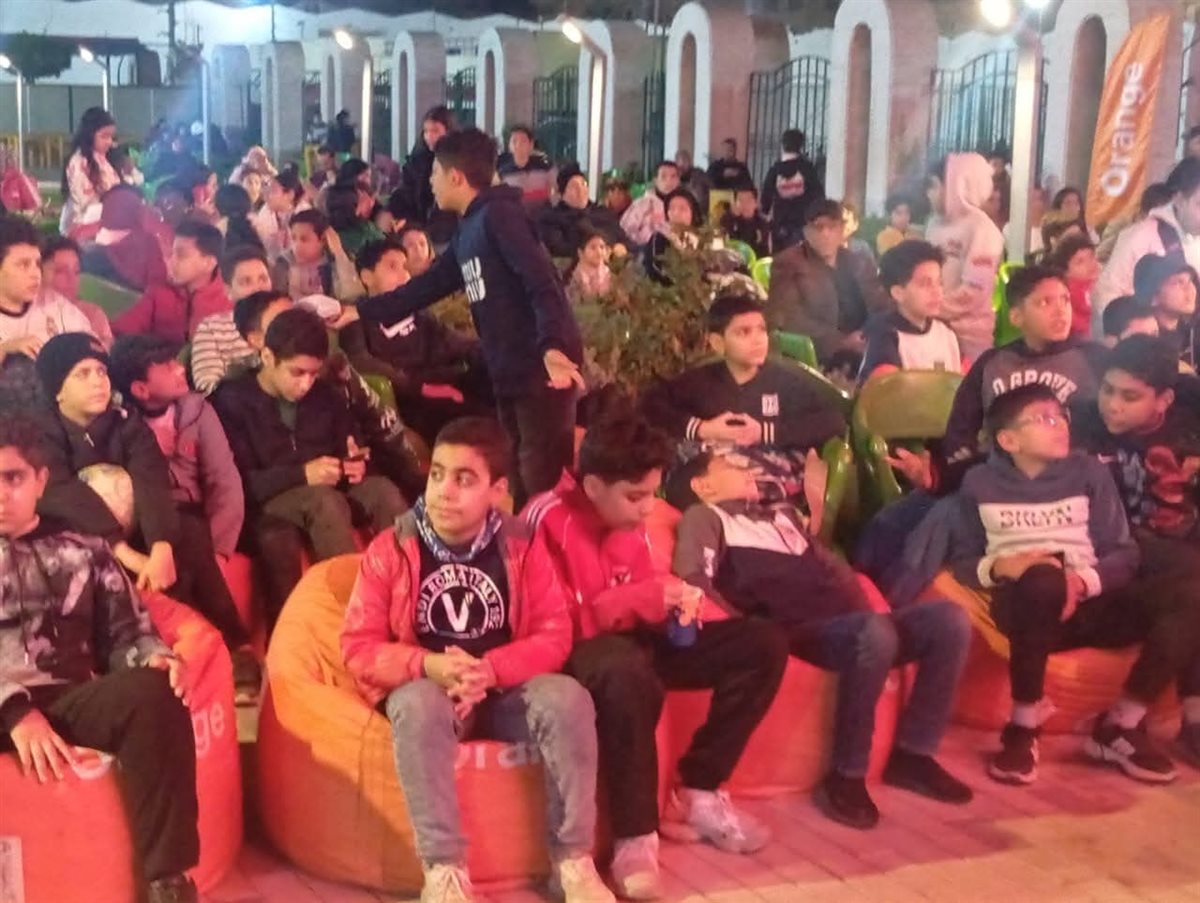 الاطفال الصغار في مقدمة مشجعي المنتخب بالقليوبية،فيتو