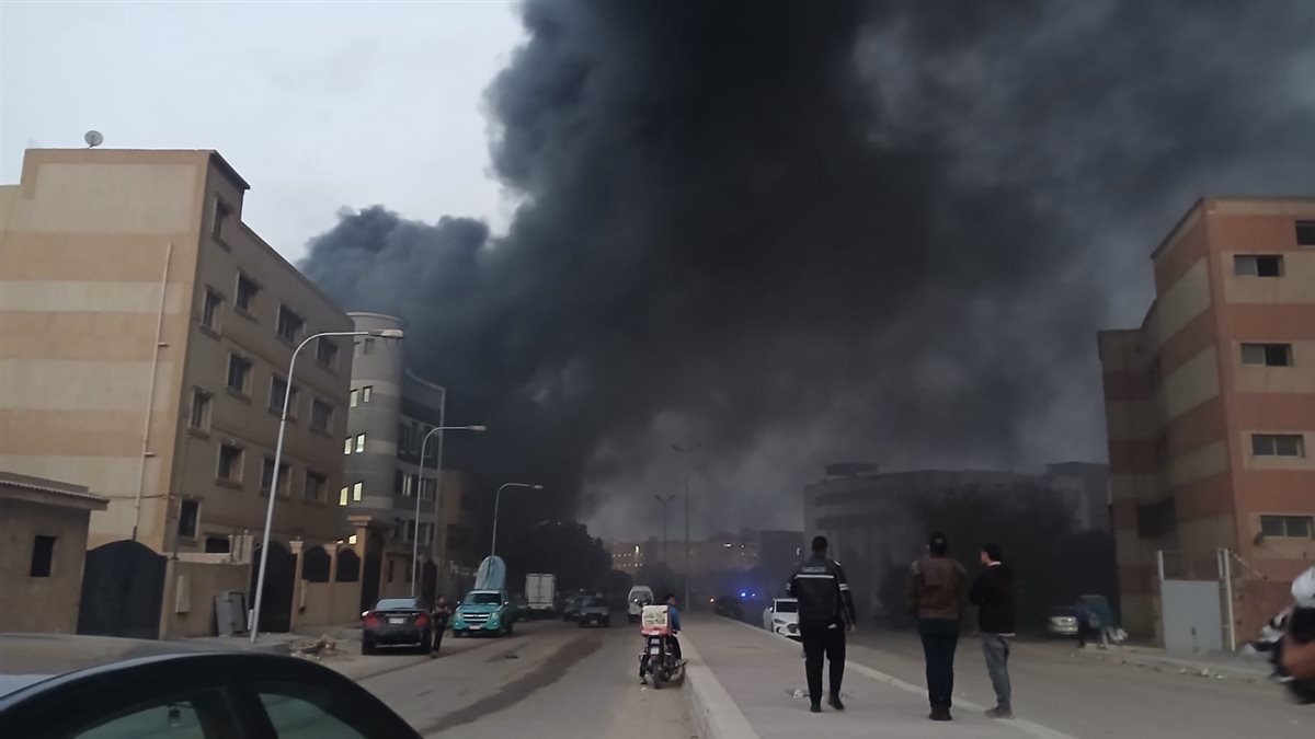 حريق بمصنع بالعبور،فيتو