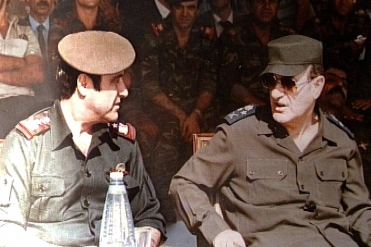 الشقيقان حافظ ورفعت الأسد قبل الصراع على السلطة