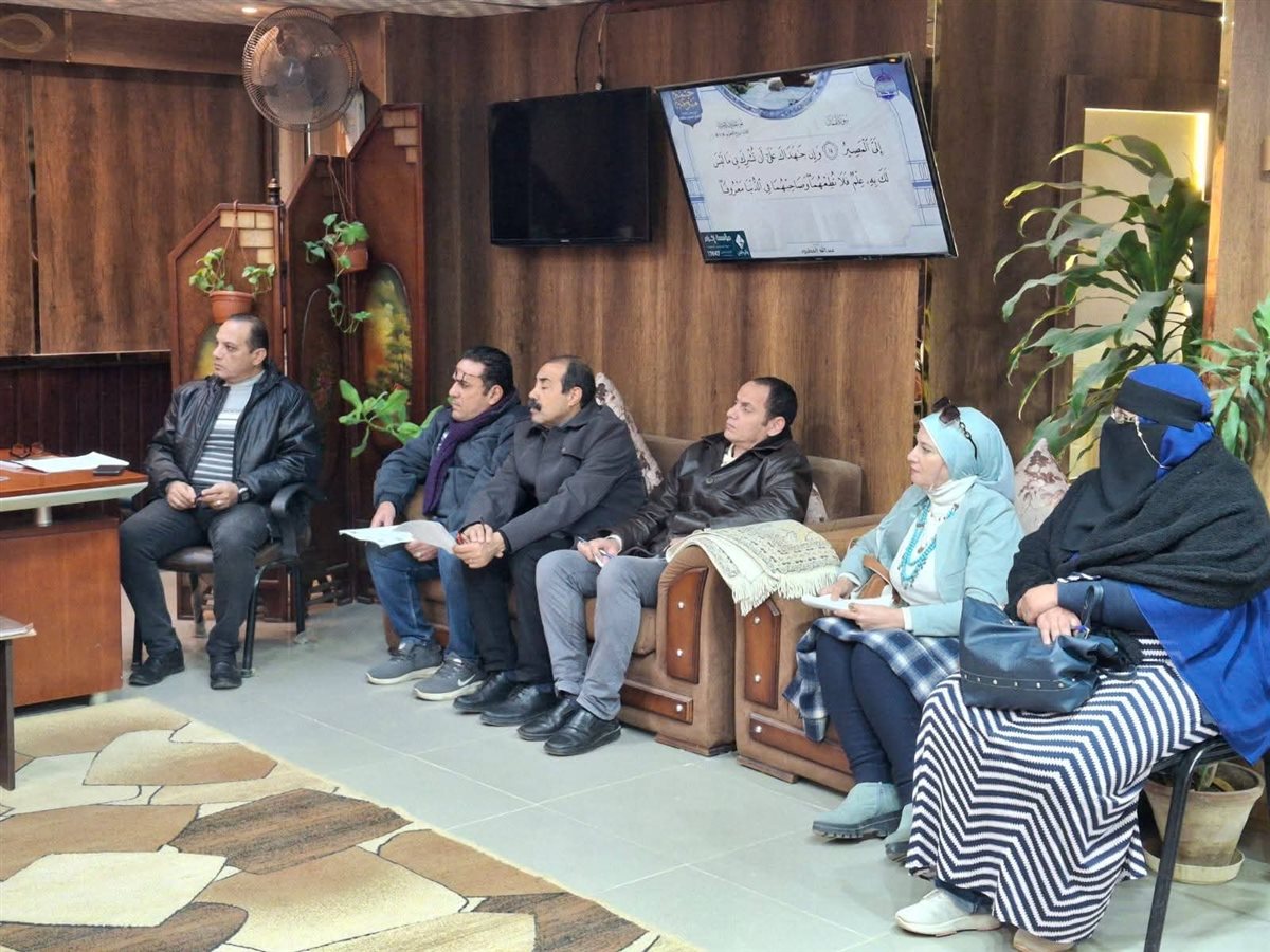 اجتماع وكيل الوزارة بمقر المديرية، بحضور مسؤولي الموهوبين والتعلم الذكي، وفريق العلاقات العامة والإعلام