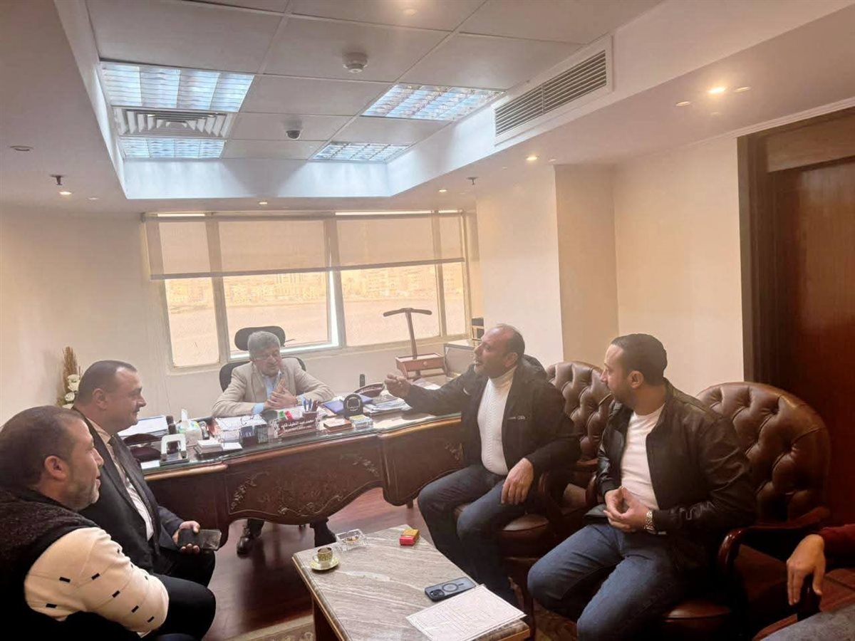 رئيس الغرفة التجارية بدمياط يجتمع مع وكيل وزارة التموين لبحث العوائق التي تواجه أصحاب المخابز البلدية وبدالي التموين
