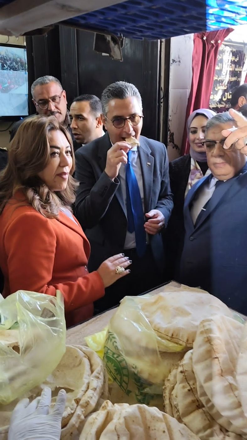 وزيرا التنمية المحلية والتموين يتفقدان مخبز محافظة الدقهلية الكبير