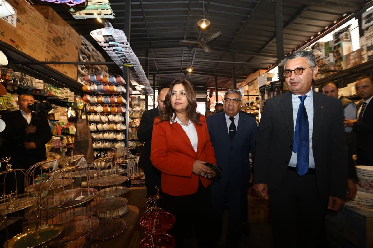 &nbsp;وزيرا التموين والتنمية المحلية ومحافظ الدقهلية يفتتحون معرض أهلًا رمضان بالسنبلاوين