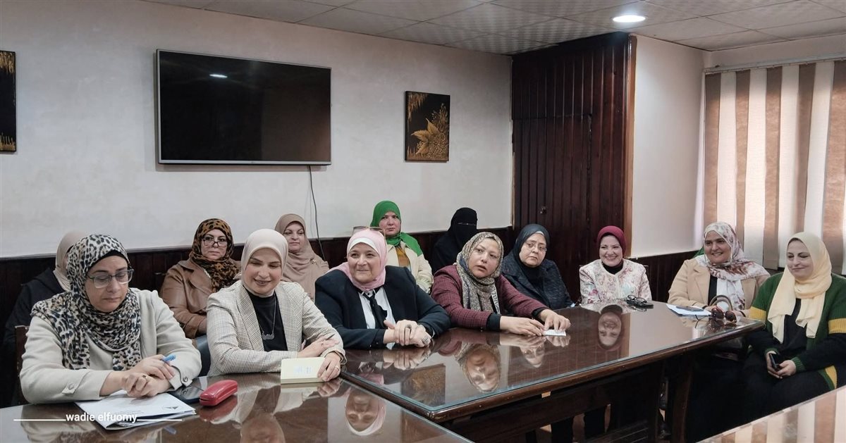 وكيل وزارة التربية والتعليم بدمياط، اجتماعا مع مديري المدارس التجريبية للغات&nbsp;