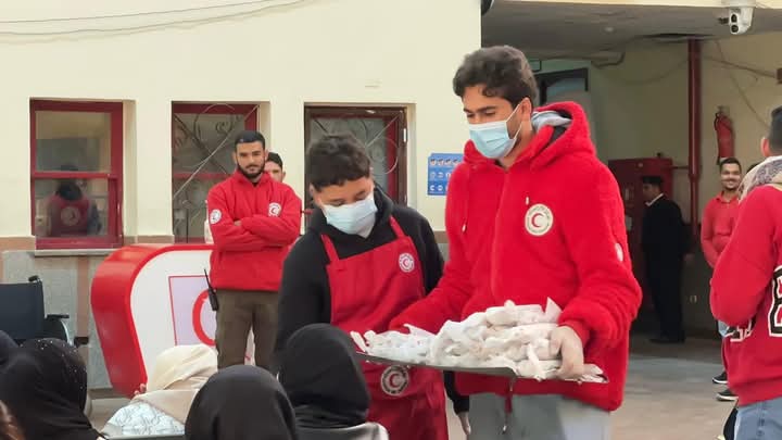 الهلال الأحمر المصري يدفع بـ 7.5 طن مساعدات إلى غزة ويواصل خدماته الإغاثية&nbsp;